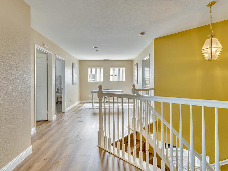 7476 Peppertree Ln — Photo 34