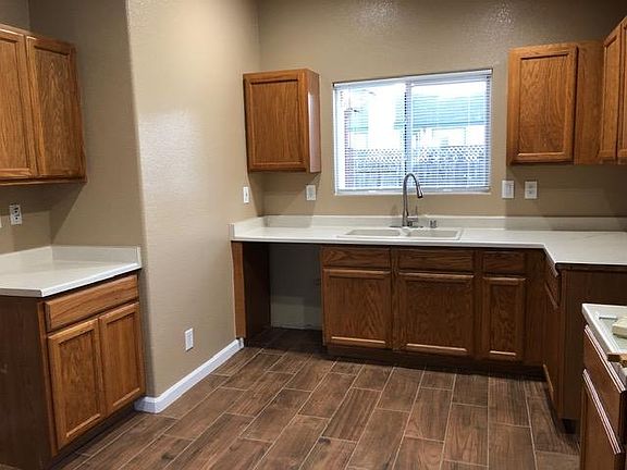 4th image of 154 Agate Dr