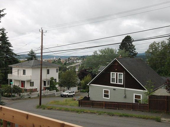 2nd image of 1322 Perry Ave #A