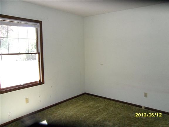 5th image of 105 N Wheatland Dr