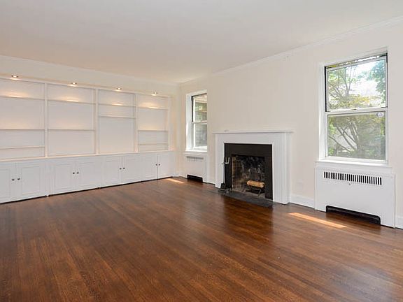 3rd image of 4997 Henry Hudson Pkwy W #4997