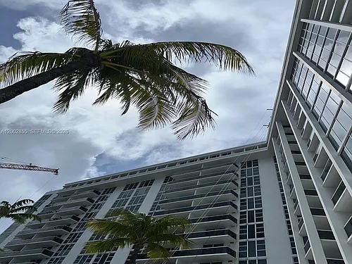 10275 Collins Ave Photo 1