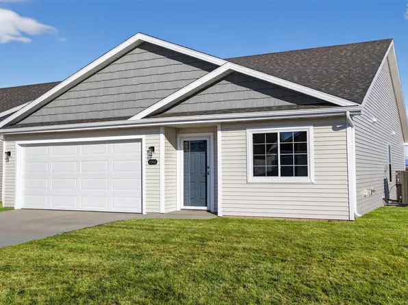 2302 Legacy Dr, Norwalk, IA 50211