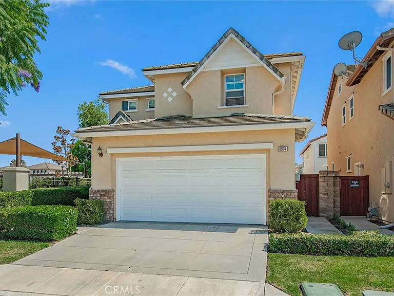 6937 Resina St — Photo 1