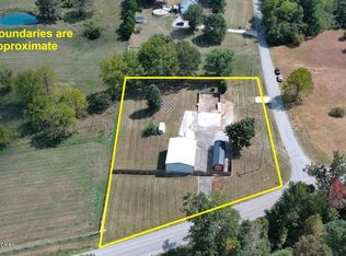 25 Circle K Rd, Brandenburg, KY 40108