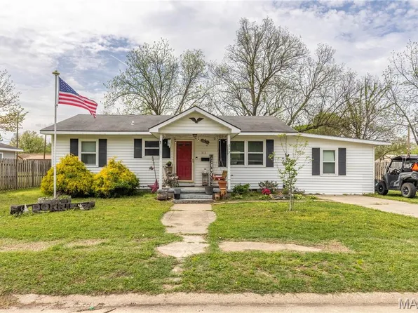 313 W Pine St, East Prairie, MO 63845