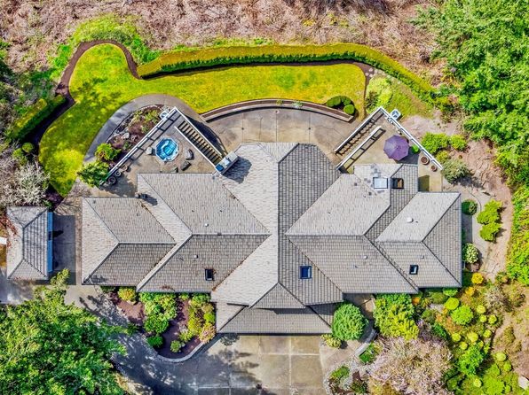 555 Issaquah Road, Fox Island, WA 98333