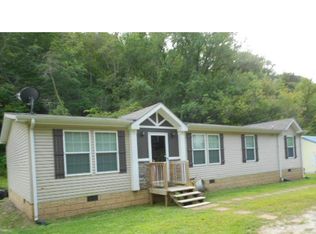 4761 Washington St W, Cross Lanes, WV 25313