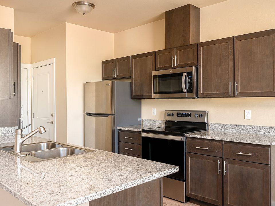 Willow Tree Place | Three Bedroom Kitchen