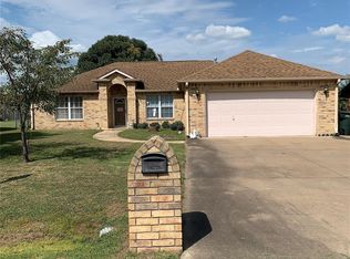 708 W 3rd St, Skiatook, OK 74070