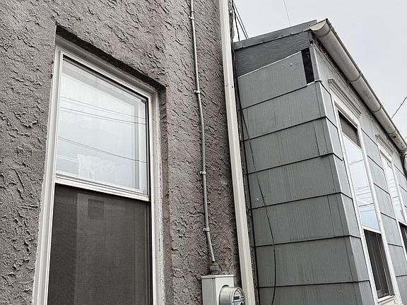 4th image of 538 Moss St