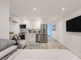 18 Milton St, Toronto, ON M8Y 2X5