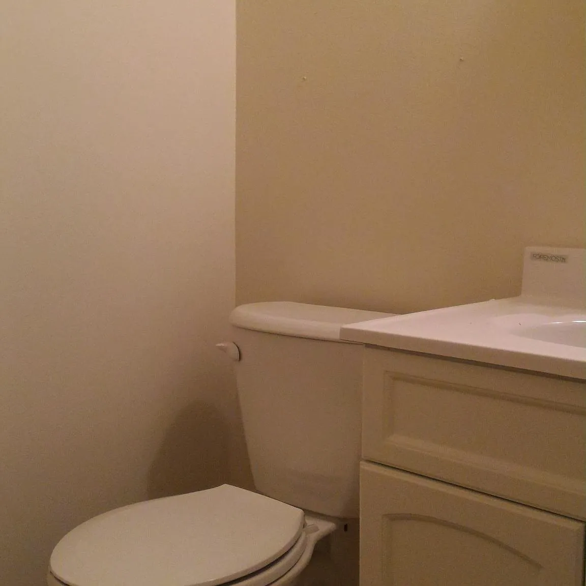 3 bed, 1.5 bath, 1300 sqft, $2,295 — Photo 3