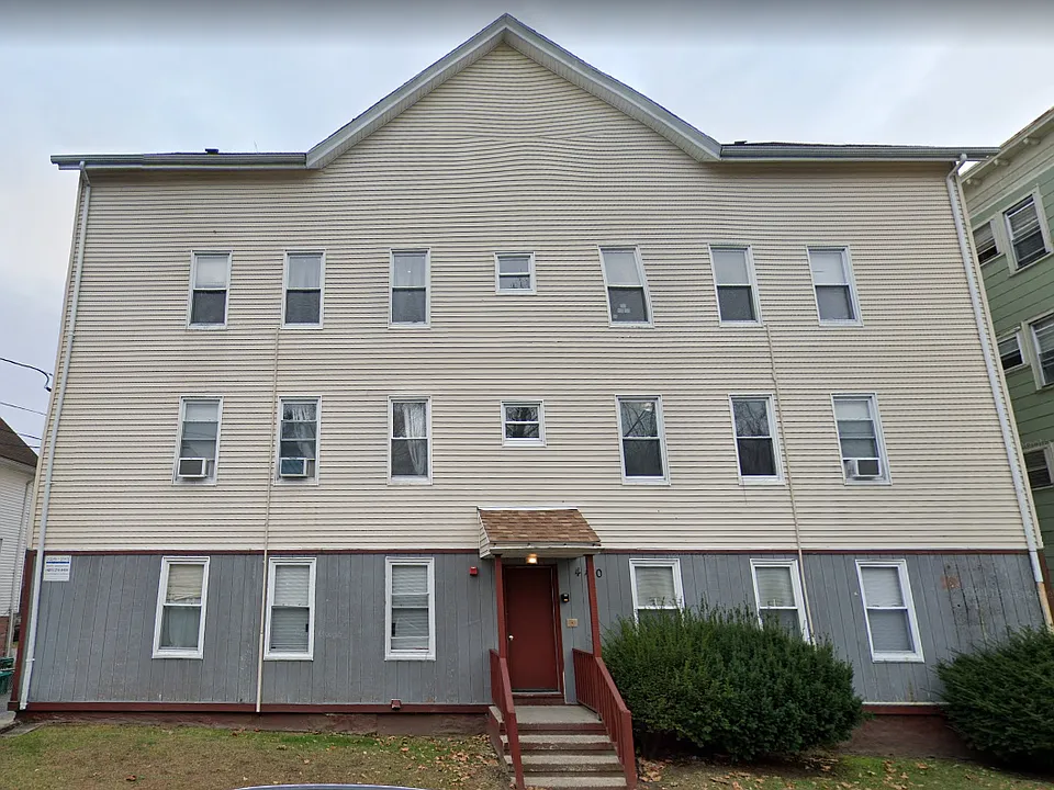 440 2nd Ave