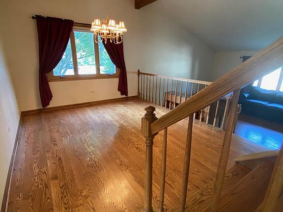 5th image of 13437 Laramie Ave