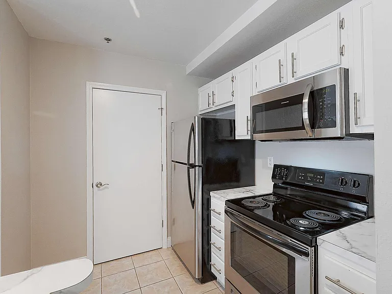 331 Fulton St — Photo 7