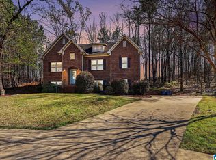 413 Cornwall Dr, Maylene, AL 35114
