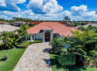 10172 Avonleigh Dr, Bonita Springs, FL 34135