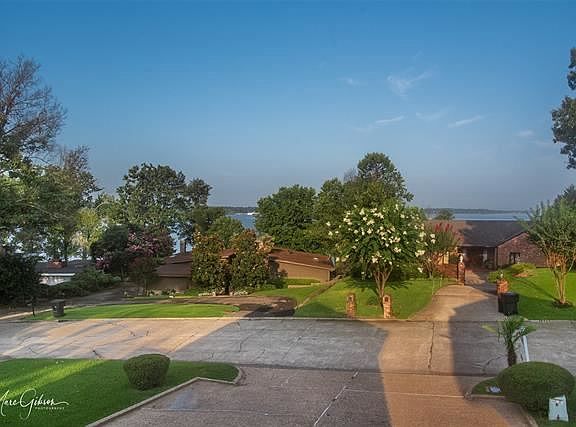 5th image of 1825 Hunter Cir