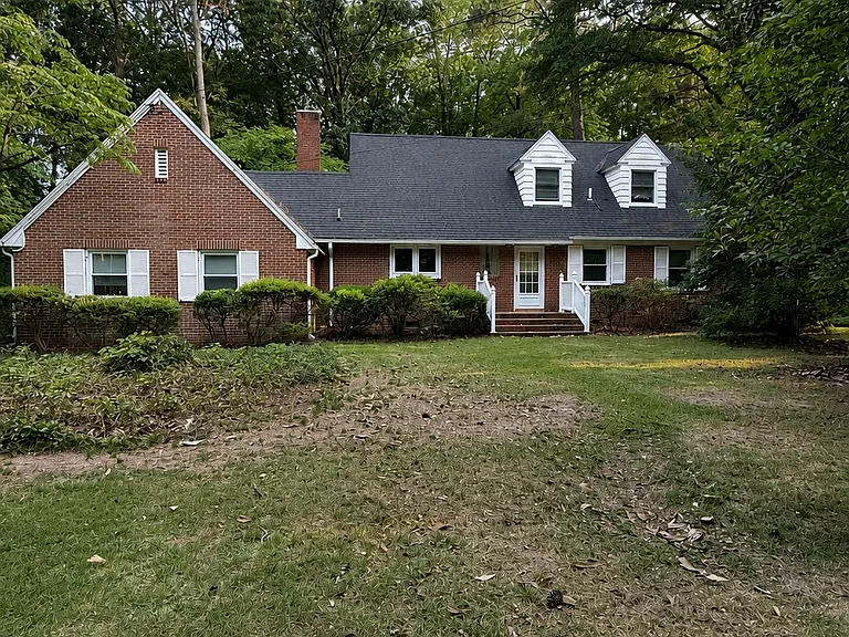 402 Elberta Ave — Photo 1