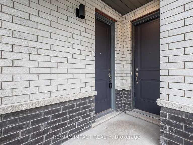 160 Densmore Rd #902 — Photo 3