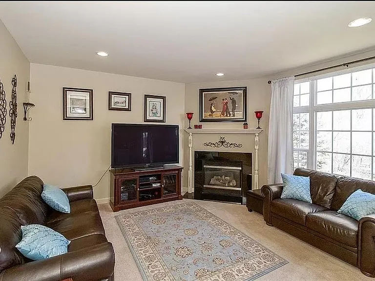16544 Mulberry Way — Photo 11