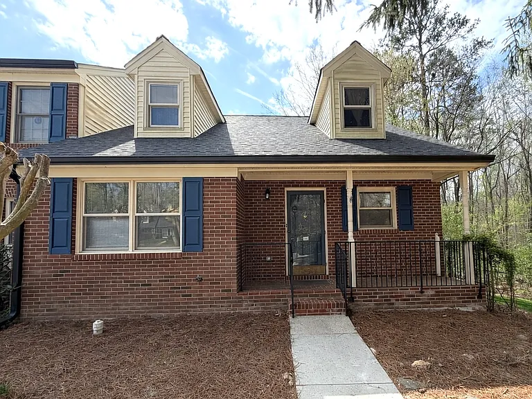 1602 Ternberry Rd — Photo 1
