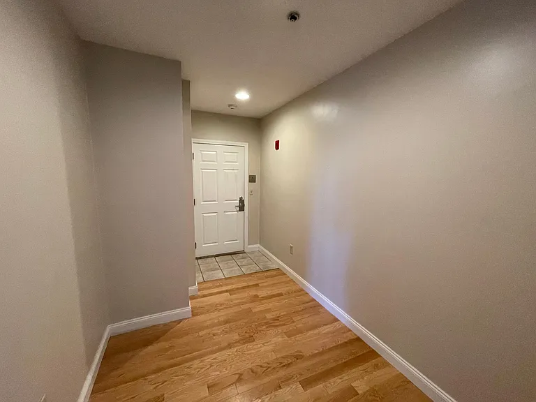 15 Pearl St #5 — Photo 21