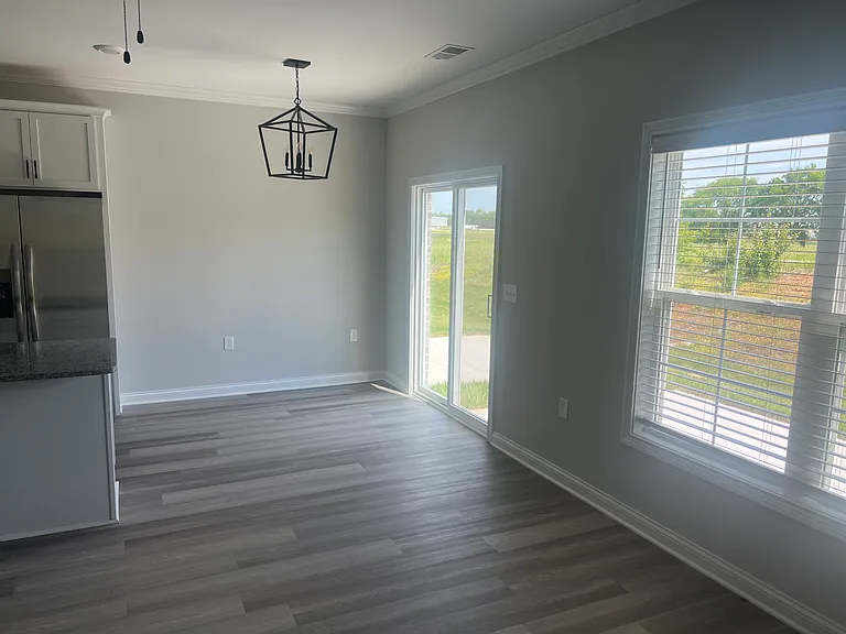 6481 Fortuna Ave — Photo 7