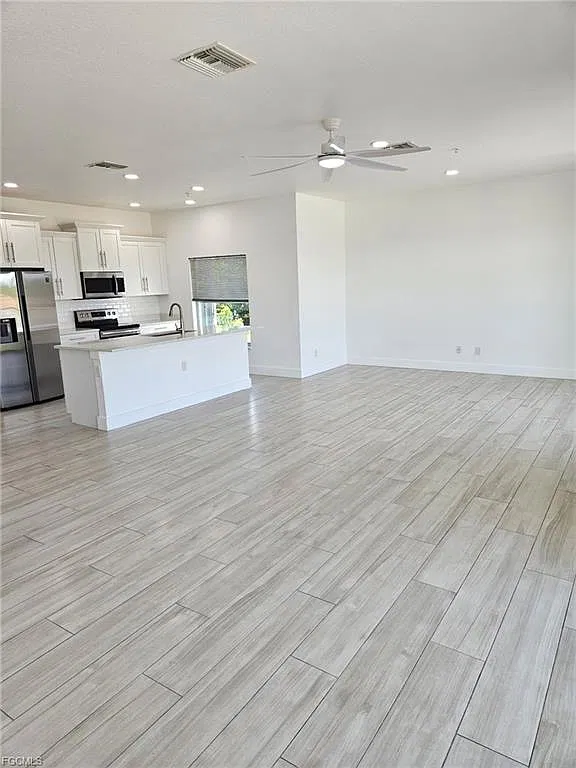 3 bed, 1550 sqft, $1,895 — Photo 4