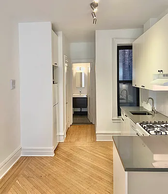 Rented by Brown Harris Stevens | media 16