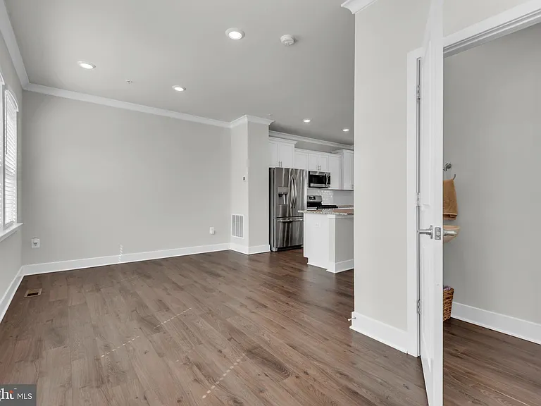 5754 Frederick Douglas Pl — Photo 11