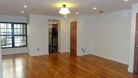 Rented by R New York