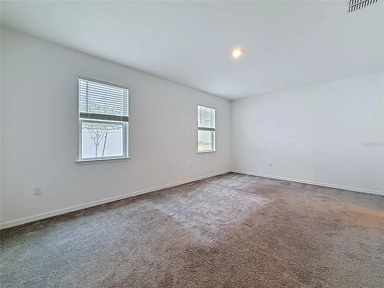 418 Quayside Ave — Photo 14
