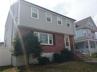 44 Garnet Rd, West Roxbury, MA 02132
