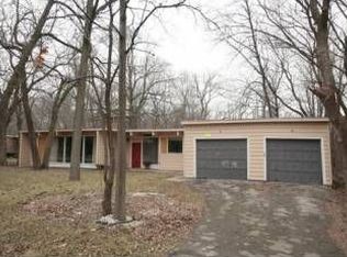 1177 Terrace Ct, Glencoe, IL