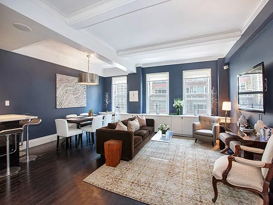 Sold by Sotheby's International Realty | media 16