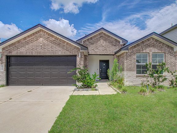 4th image of 7903 Wrangler Shack Ln