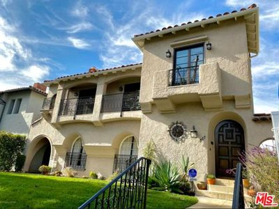 355 N Mansfield Ave, Los Angeles, CA, 90036