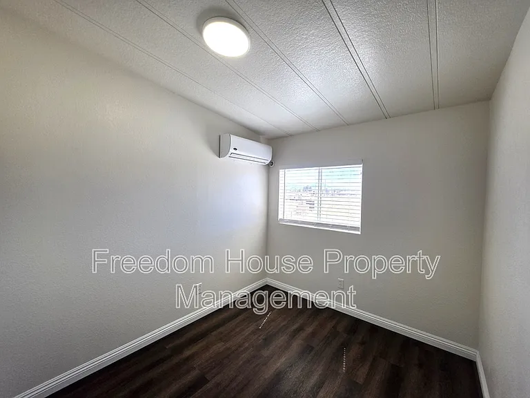 1911 Greta Blvd — Photo 20