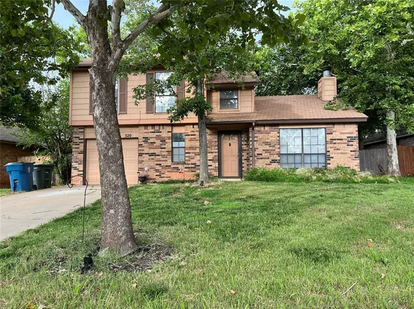 520 Foxfire Rd, Edmond, OK 73003