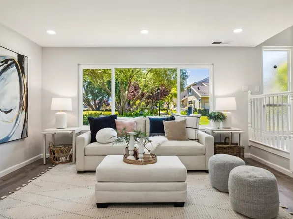 742 Pinta Ln, Foster City, CA 94404