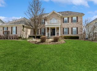 419 Morgan Ln, Fox River Grove, IL 60021