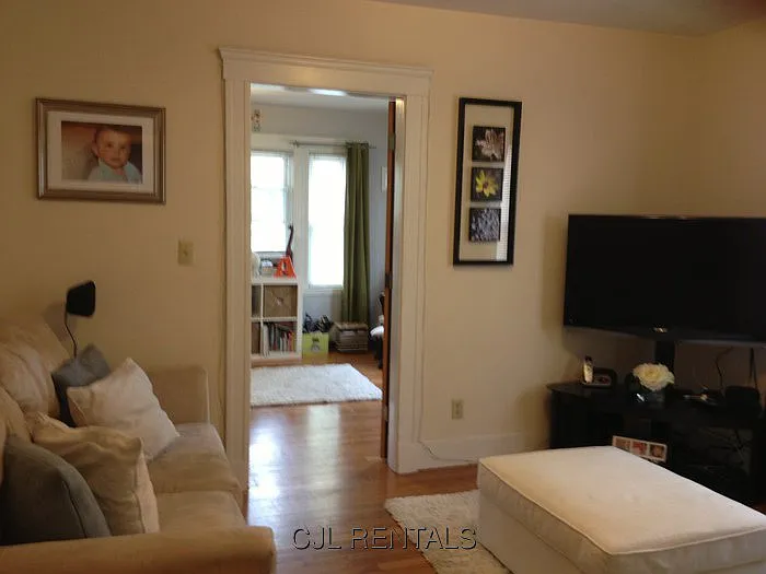 376 Crescent St #1 — Photo 13