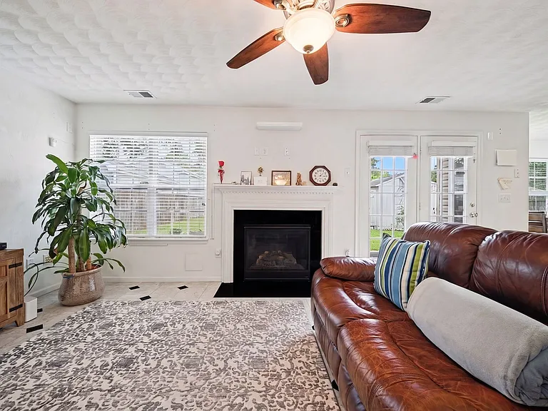722 Dune St — Photo 13
