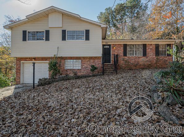 504 Roselle Ln