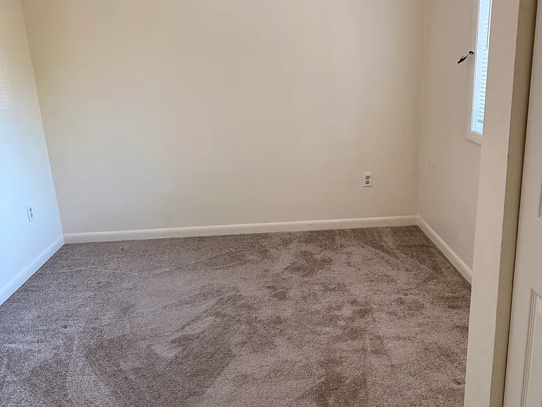 Den/office/additional bedroom