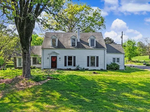 189 Sturdivant Dr, Summerville, GA 30747