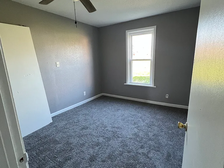 18 S Benton St — Photo 7