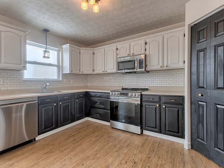 116 Alderwood Dr — Photo 13